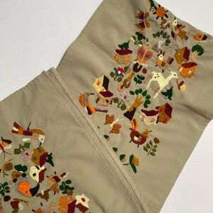 Beige Embroidered Folk Animal Runner